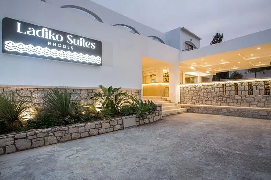 Ladiko Suites Photo